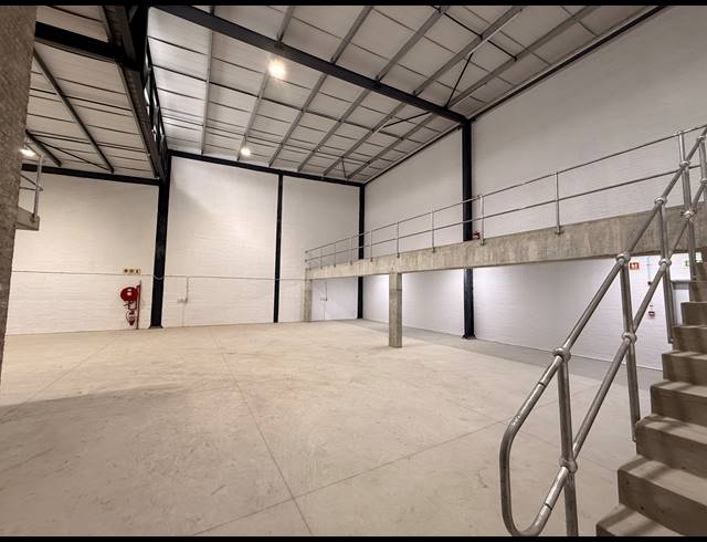 480M² WAREHOUSE FOR SALE IN FIRGROVE INDUSTRIAL ESTATE